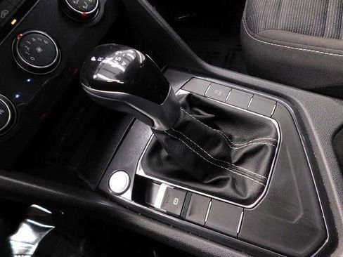 Used 2024 Volkswagen Tiguan S image 36