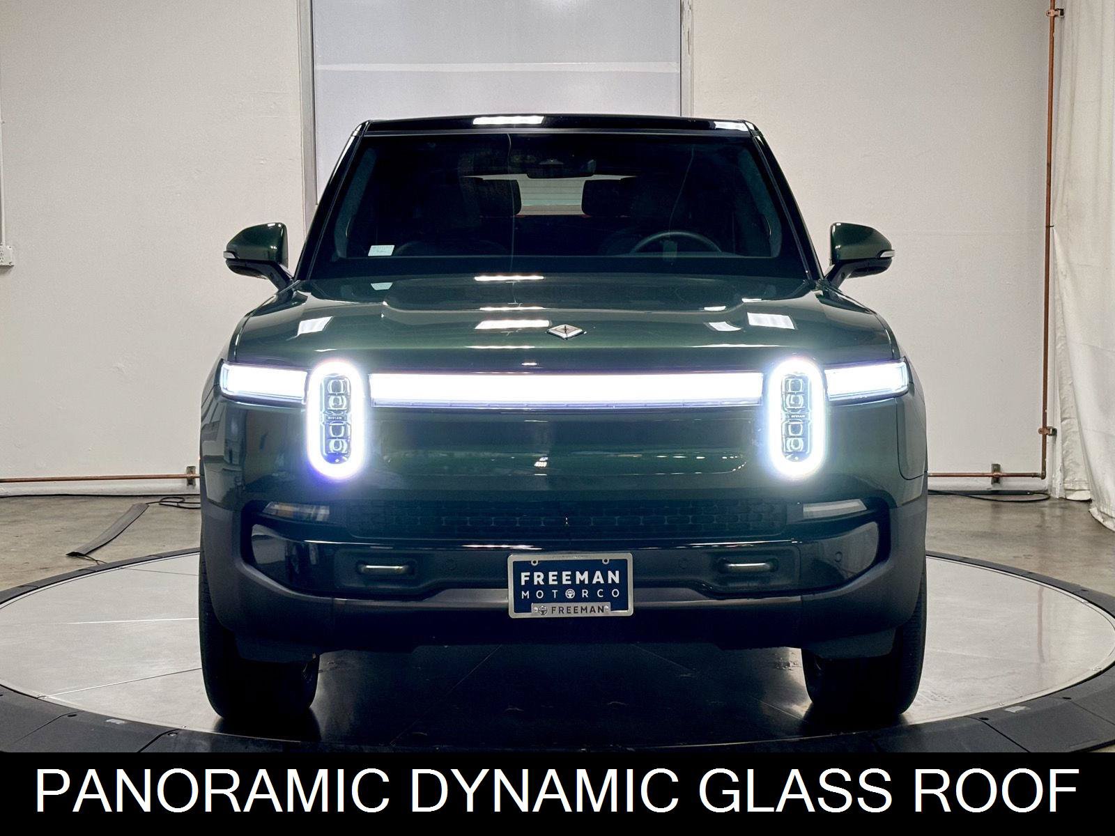 Used 2025 Rivian R1S Premium Dual AWD/4WD image 3