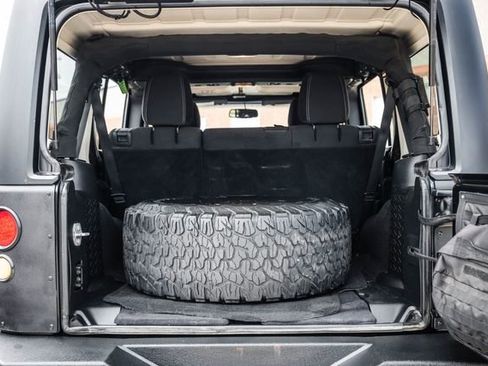 Used 2016 Jeep Wrangler Unlimited Sahara w/ Connectivity Group AWD/4WD image 74