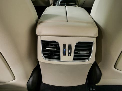 Used 2018 Genesis G80 3.8 w/ Option Group 03 image 20