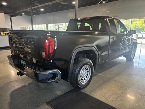 Used 2023 GMC Sierra 1500 Pro w/ Pro Value Package AWD/4WD image 5