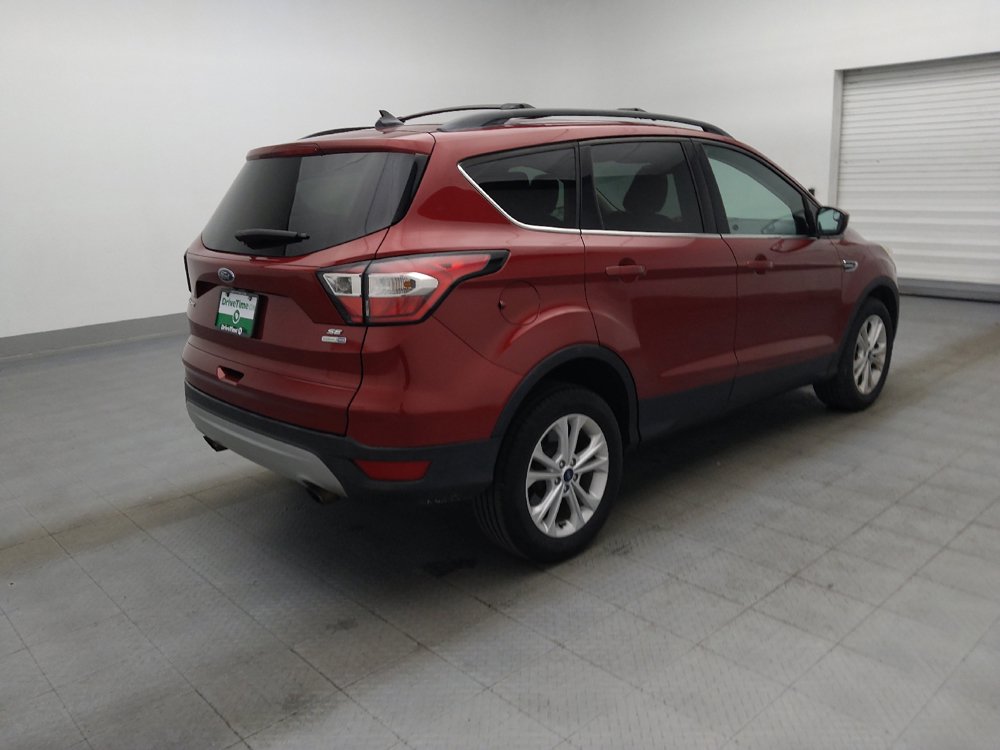 Used 2018 Ford Escape SE w/ SE Sync 3 Package AWD/4WD image 10