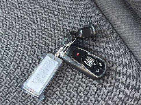 Used 2025 Buick Encore GX Preferred image 21