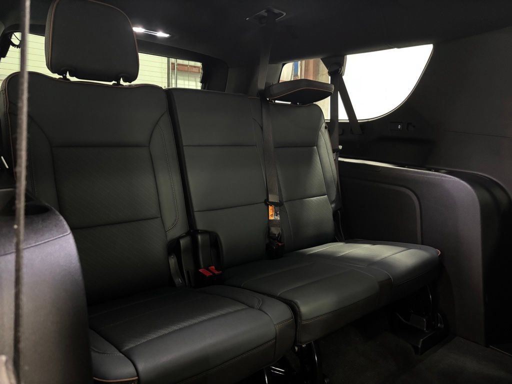 Used 2026 GMC Yukon XL AT4 w/ AT4 Premium Package AWD/4WD image 55