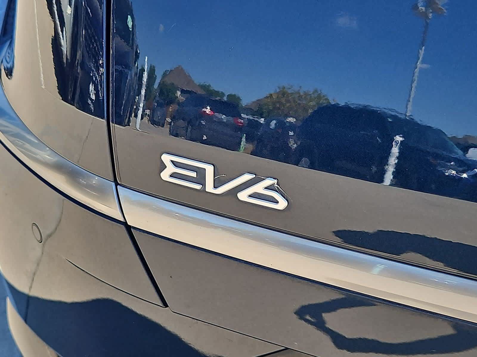 Used 2023 Kia EV6 Wind w/ Wind Technology Package RWD image 12