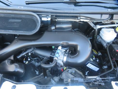 Used 2018 Ford Transit 150 XLT image 59