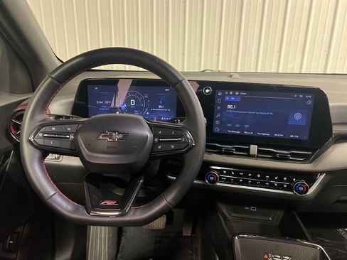 Certified 2025 Chevrolet Equinox RS w/ Safety and Technology Package image 13