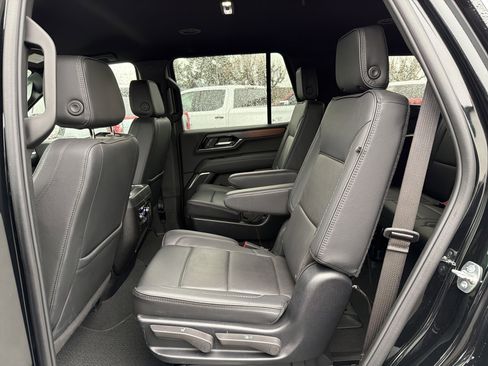 Certified 2025 GMC Yukon Denali image 10