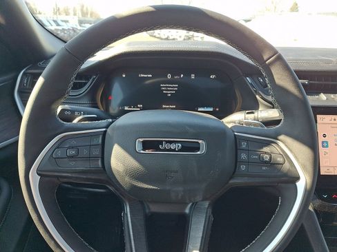 New 2026 Jeep Grand Cherokee L 4WD image 10