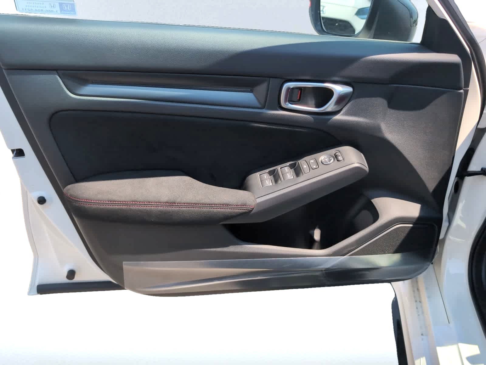 Used 2025 Honda Civic Type R image 14