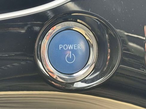 Used 2021 Toyota Prius Prime LE image 30