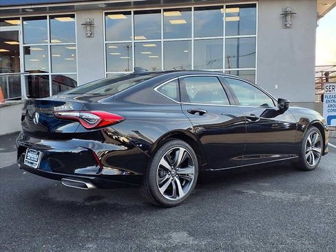 Certified 2025 Acura TLX w/ Technology Package image 6
