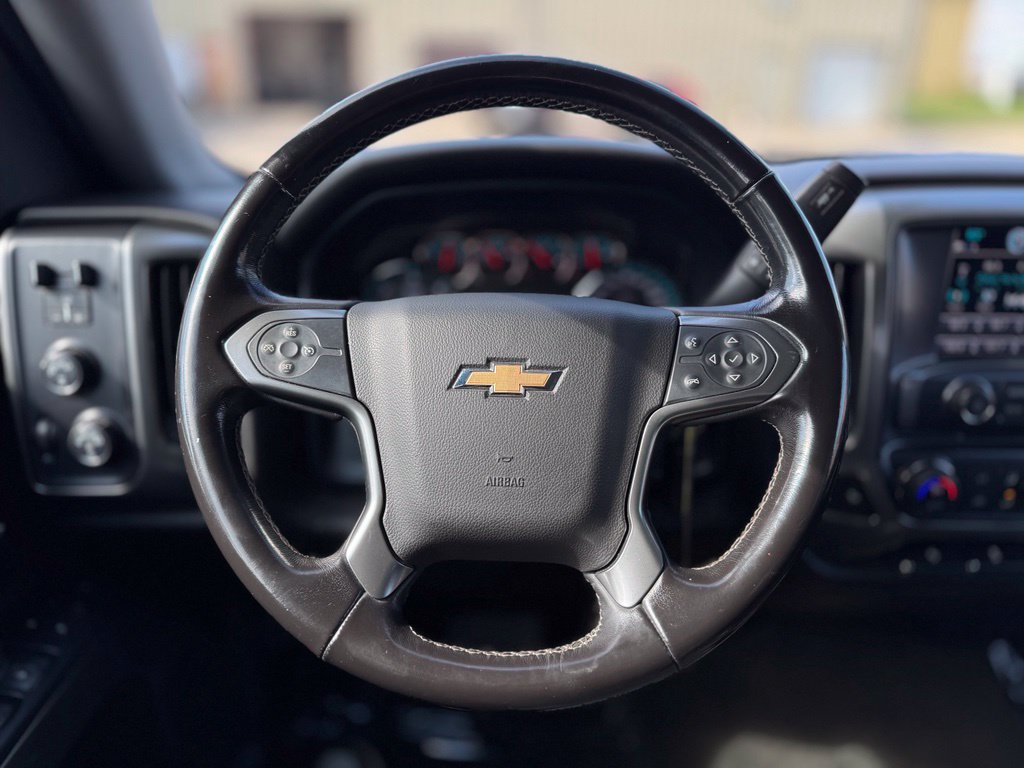 Used 2018 Chevrolet Silverado 1500 LT w/ All Star Edition AWD/4WD image 31