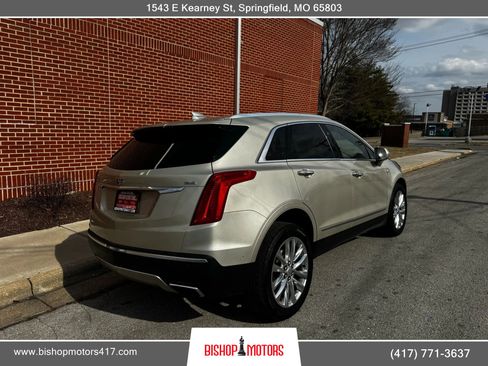Used 2017 Cadillac XT5 Platinum w/ Driver Assist Package image 6