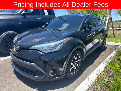 Used 2022 Toyota C-HR XLE FWD image 1