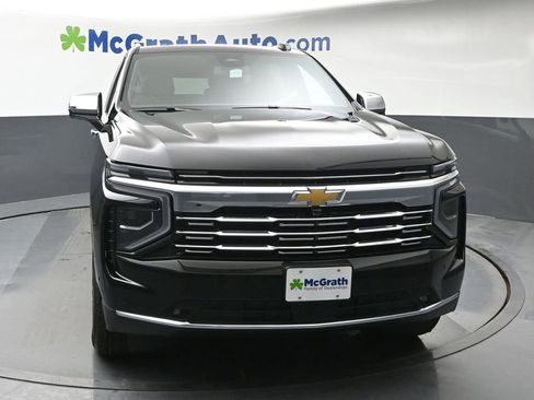 New 2026 Chevrolet Suburban Premier w/ Sun And Tow Package AWD/4WD image 5
