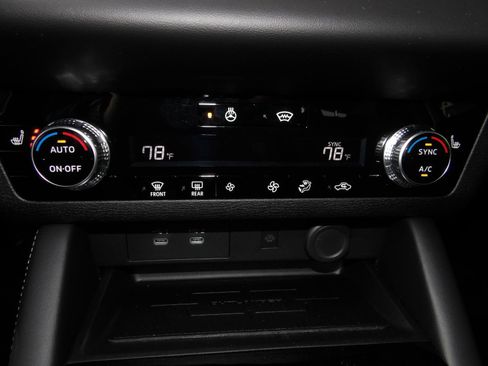 New 2026 Mitsubishi Outlander SE image 22