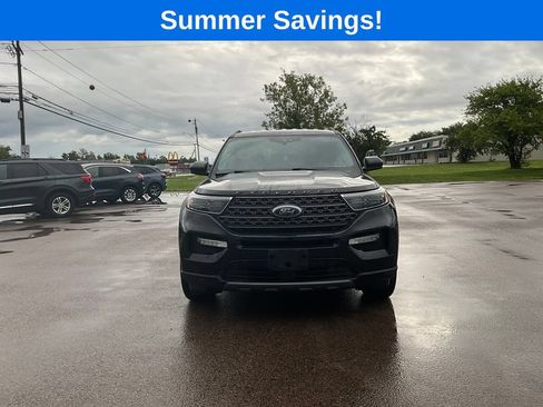 Certified 2022 Ford Explorer XLT w/ Equipment Group 202A AWD/4WD image 10