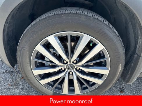 Certified 2022 Nissan Pathfinder Platinum w/ Lighting Package (N92) image 10