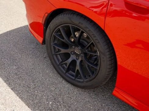 Used 2019 Dodge Charger SRT Hellcat w/ Navigation & Travel Group RWD image 10
