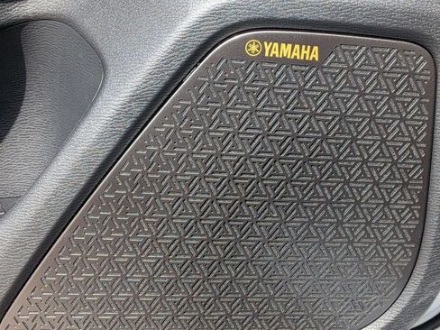 New 2026 Mitsubishi Outlander SE image 17