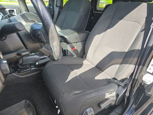 Used 2019 Jeep Wrangler Unlimited Sport AWD/4WD image 22