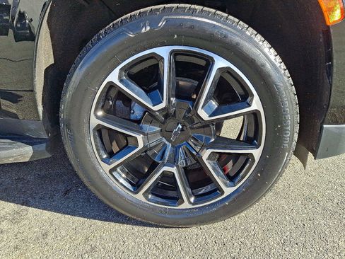 Used 2023 Chevrolet Tahoe RST image 8