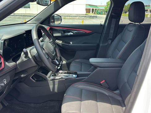 Used 2024 Chevrolet TrailBlazer RS w/ Convenience Package AWD/4WD image 30