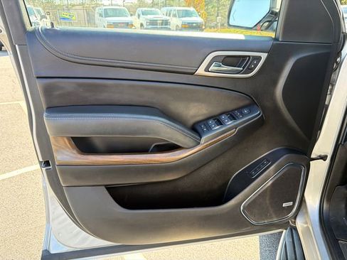 Used 2019 GMC Yukon XL Denali w/ Open Road Package image 10