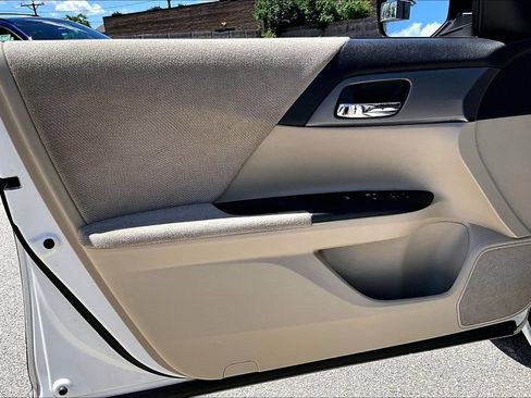 Used 2013 Honda Accord LX image 14
