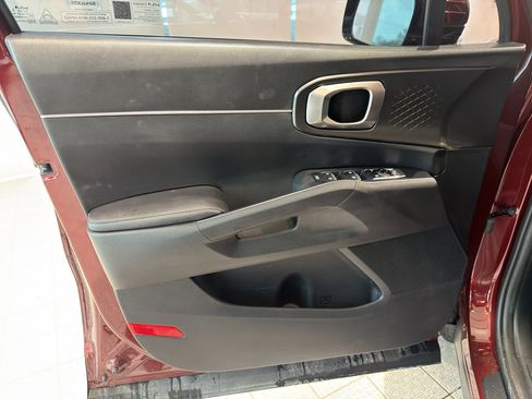 Certified 2024 Kia Sorento LX image 13