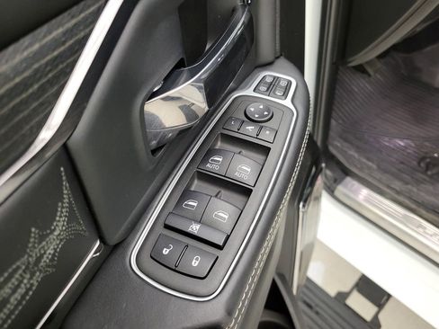 Used 2024 RAM 3500 Limited image 40