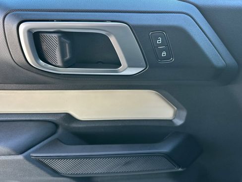New 2025 Ford Bronco Base w/ Sasquatch Package image 11
