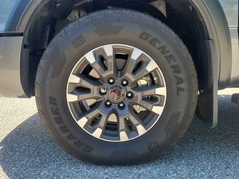 Certified 2023 Nissan Titan PRO-4X w/ Pro-4x Convenience Package AWD/4WD image 10