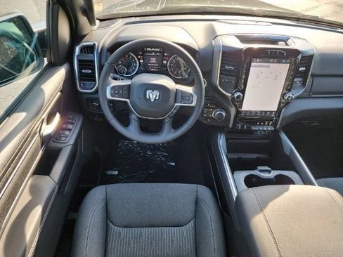 Used 2024 RAM 1500 Big Horn AWD/4WD image 3