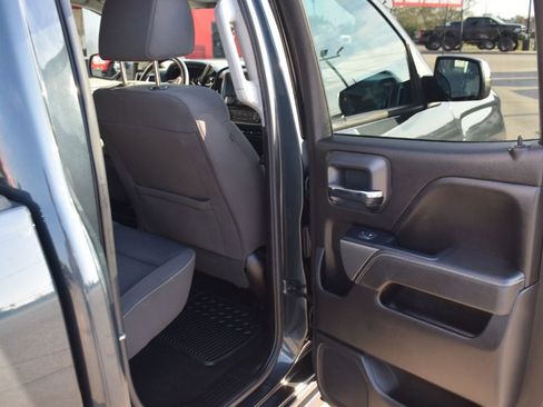 Used 2018 Chevrolet Silverado 1500 LT image 12