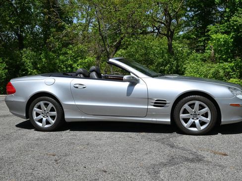 Used 2004 Mercedes-Benz SL 500 image 2