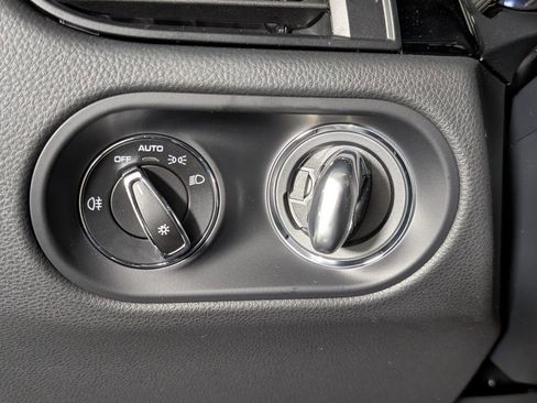 New 2026 Porsche Macan image 29