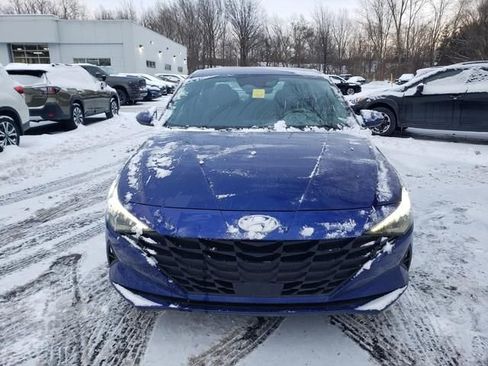 Used 2023 Hyundai Elantra SEL w/ Convenience Package image 5