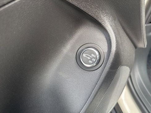New 2026 Buick Envista Sport Touring w/ Studio Series FWD image 21