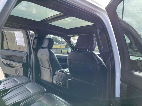 Used 2019 Ford Expedition Limited w/ Equipment Group 301A image 16