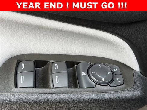 Certified 2024 Chevrolet Equinox LT image 19