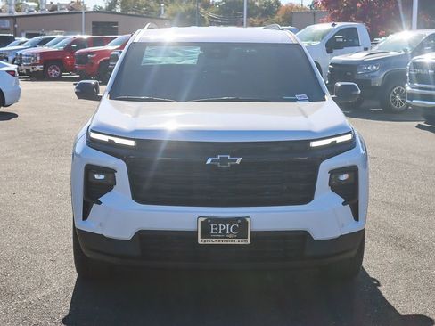 New 2026 Chevrolet Traverse LT w/ Enhanced Driving Package image 6