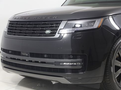 Used 2025 Land Rover Range Rover SE AWD/4WD image 60