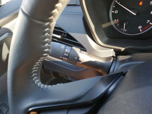 Used 2025 Subaru Forester Premium image 23