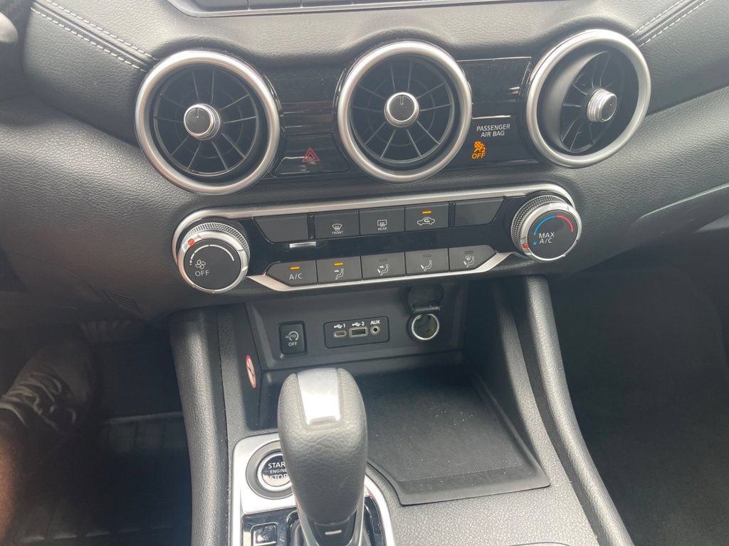 Used 2025 Nissan Sentra SV FWD image 18