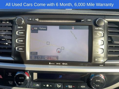 Used 2019 Toyota Highlander SE AWD/4WD image 19