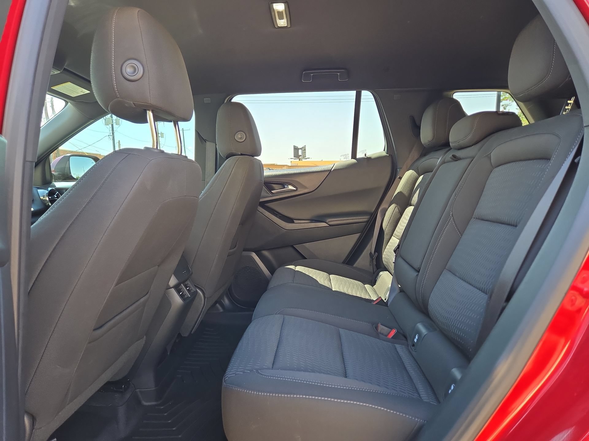 Used 2026 Chevrolet Equinox LT FWD image 13
