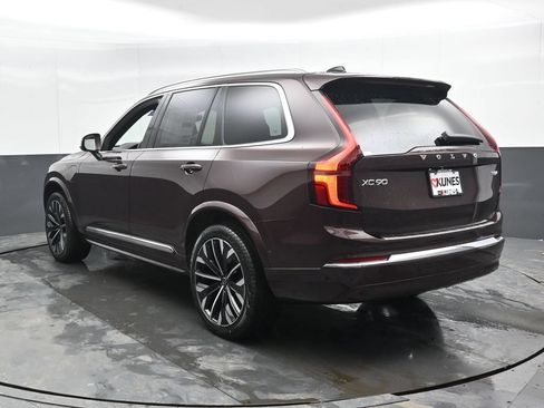 New 2026 Volvo XC90 T8 Ultra w/ Protection Package Premier AWD/4WD image 8