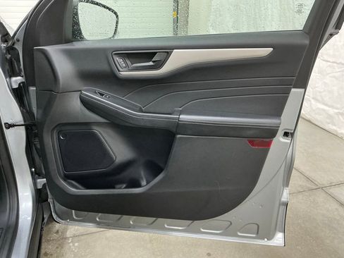 Used 2022 Ford Escape SE AWD/4WD image 32